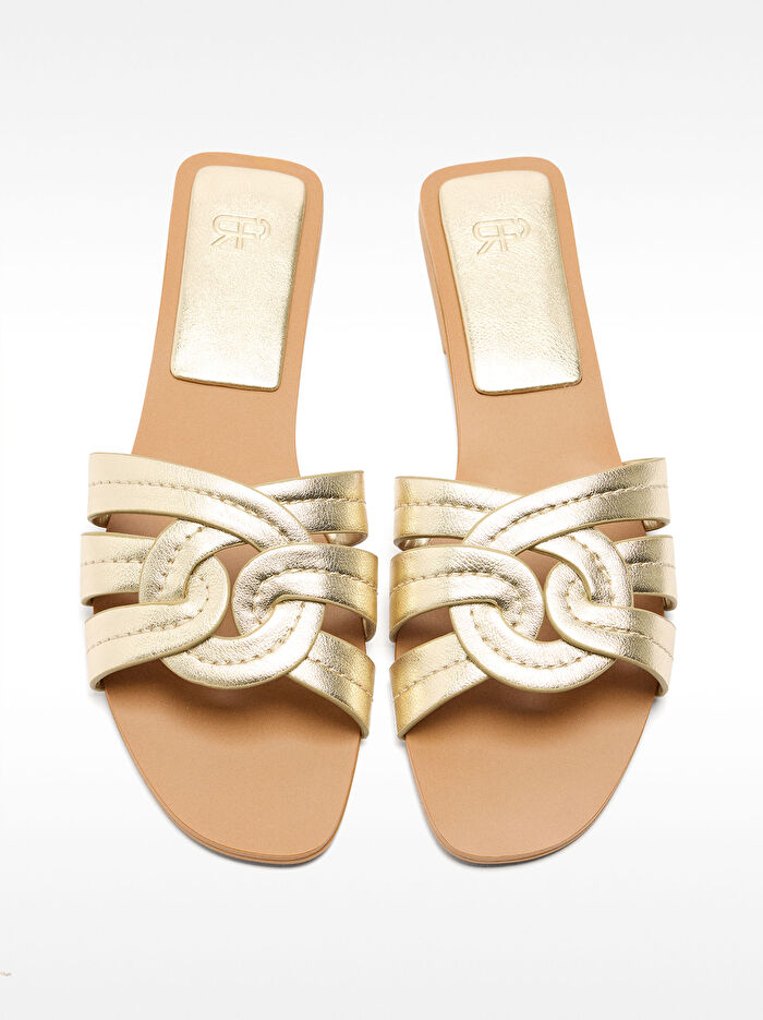 Çapraz Bantlı Düz Sandalet