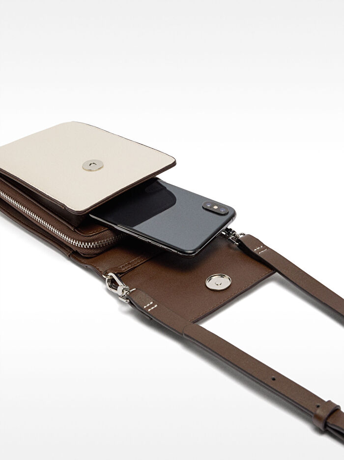 Mıknatıs Kapaklı Telefon Çantası