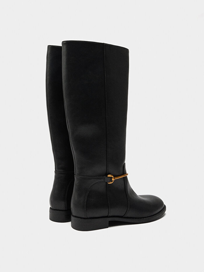 Metalik Detaylı Bot