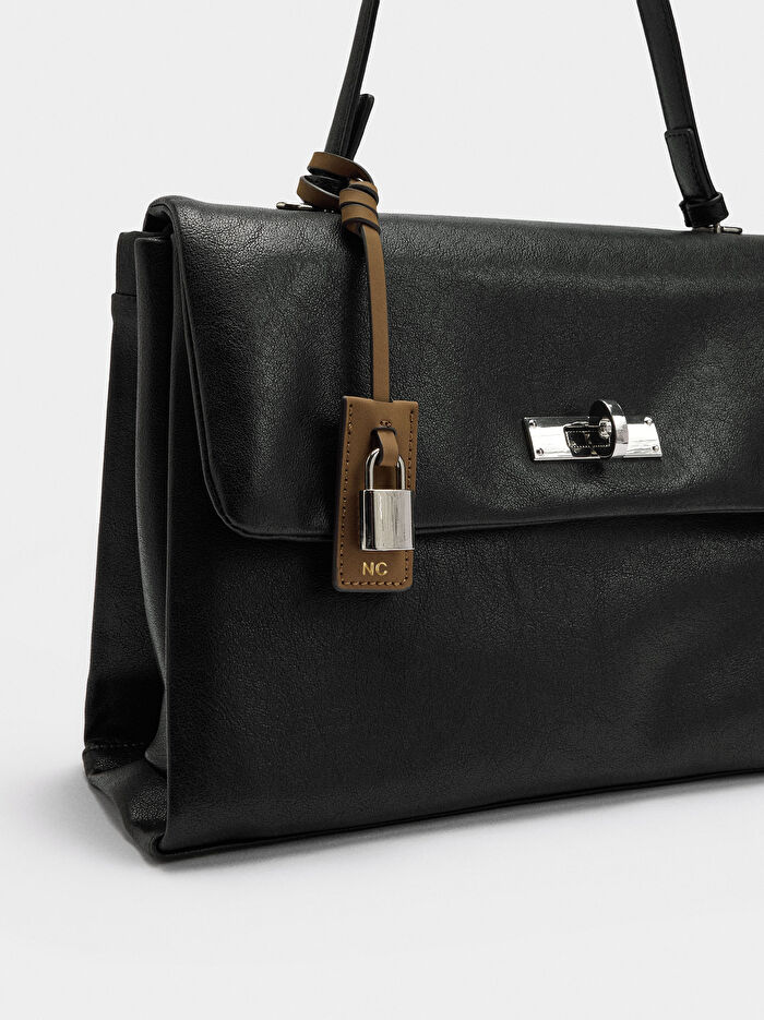 Kapaklı ve Çapraz Askılı Çanta