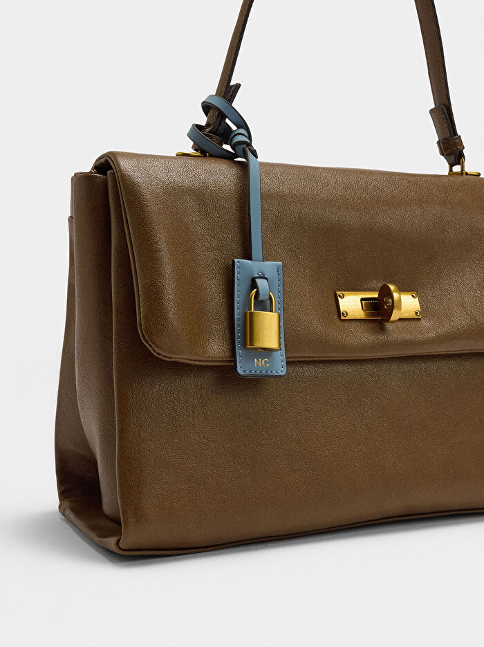 Kapaklı ve Çapraz Askılı Çanta