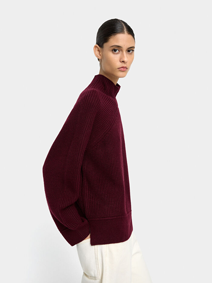 Yüksek Yakalı Örme Kazak