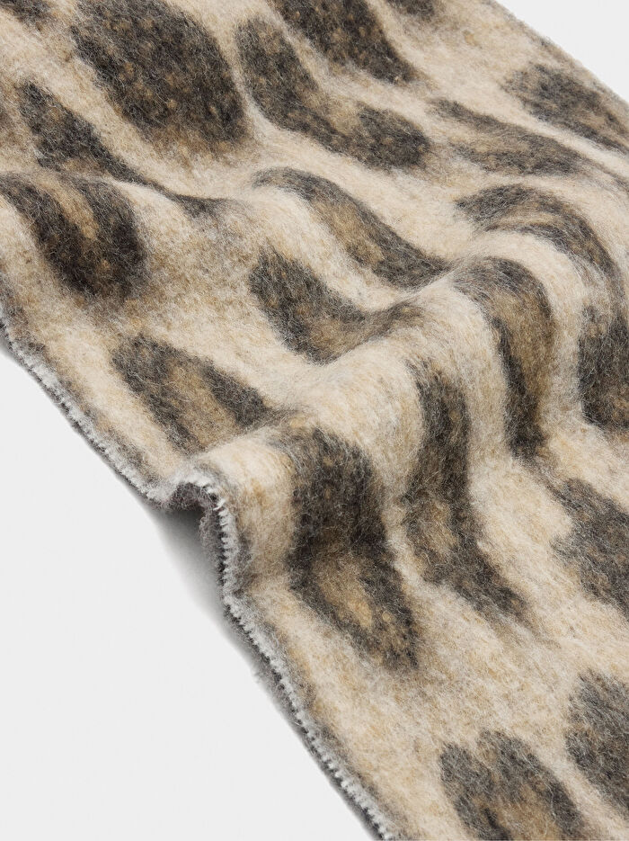 Püsküllü Desenli Atkı