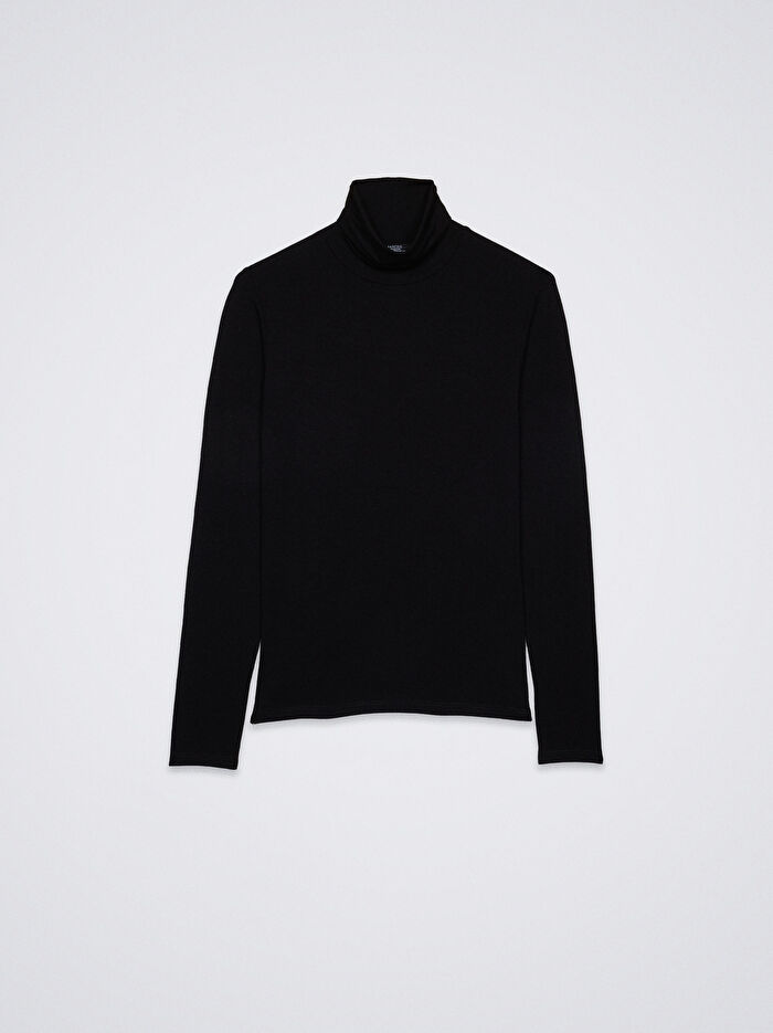 Uzun Kollu Yüksek Yakalı T-Shirt