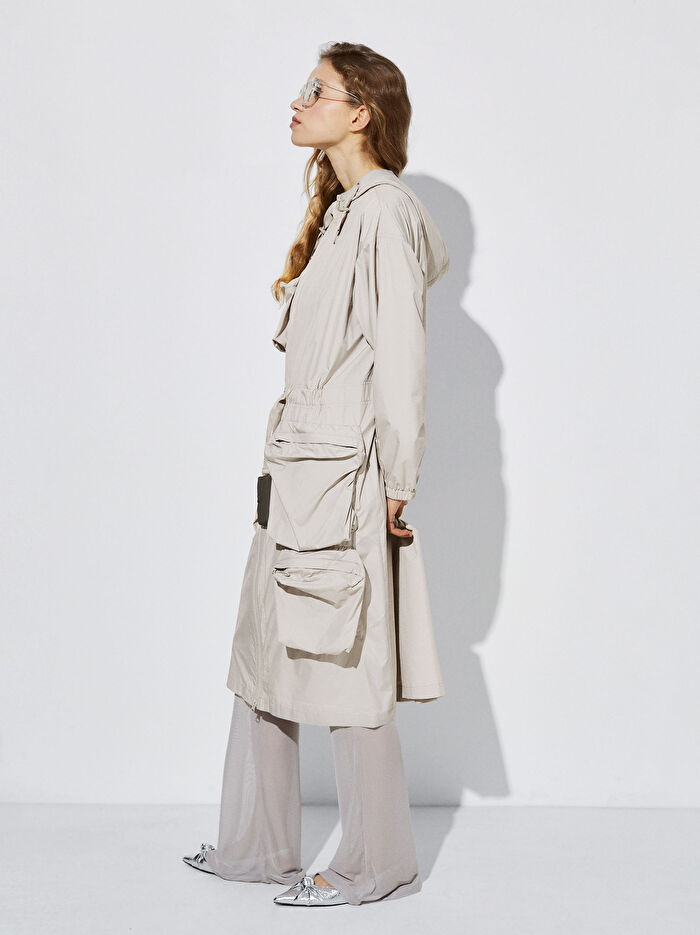 Cepli ve Kapüşonlu Parka