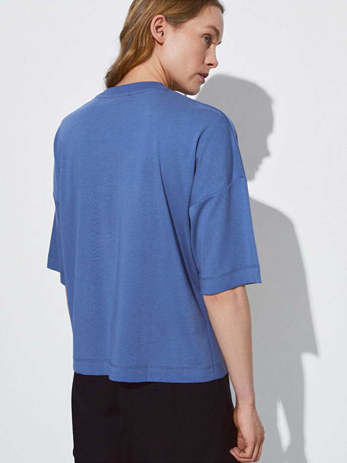 Yuvarlak Yakalı T-Shirt