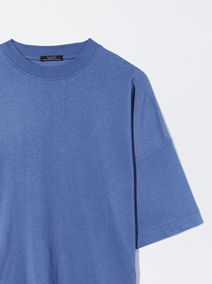 Yuvarlak Yakalı T-Shirt