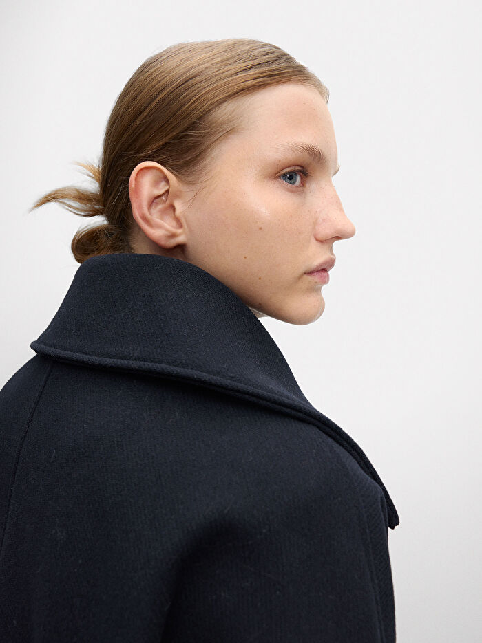 Düğmeli Yün Ceket