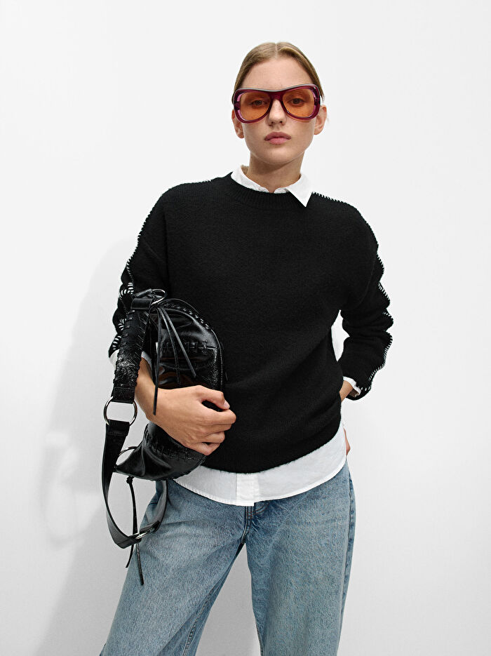 Üst Dikişli Örme Kazak