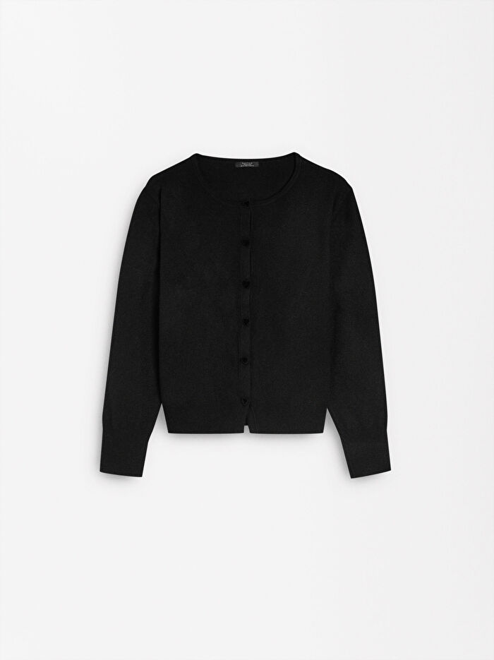 Kalp Düğmeli Örgü Hırka