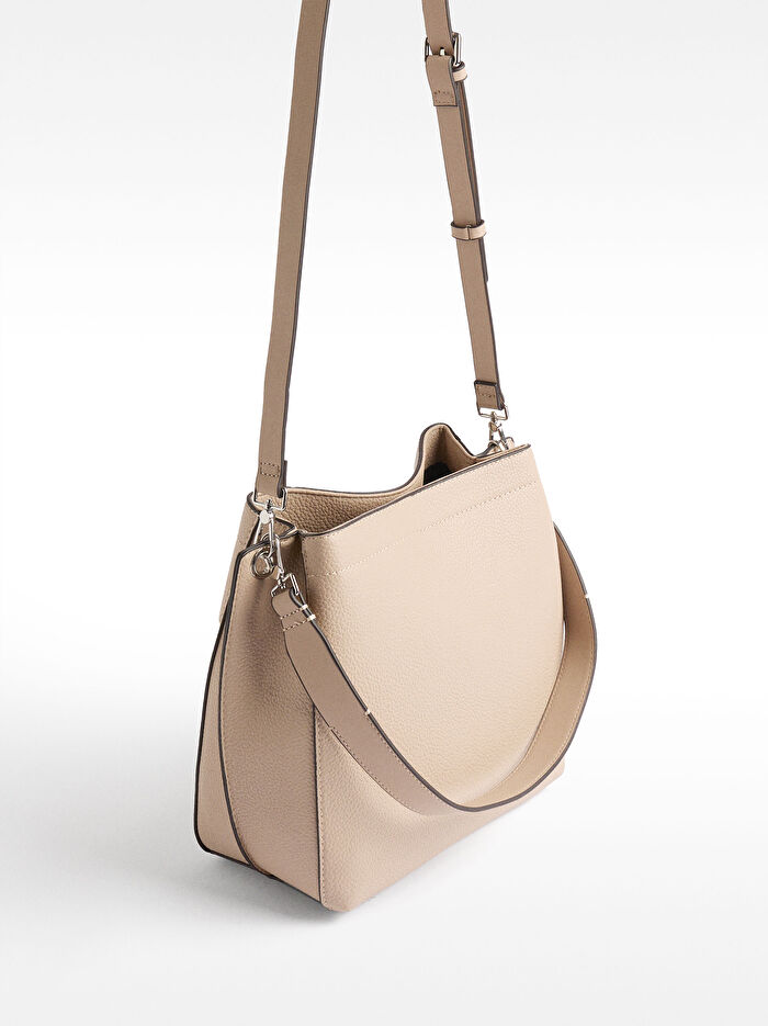 Dokulu Omuz Çantası