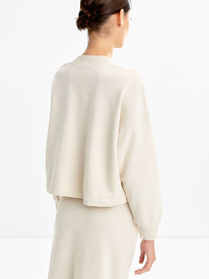 Nakış Detaylı Sweatshirt