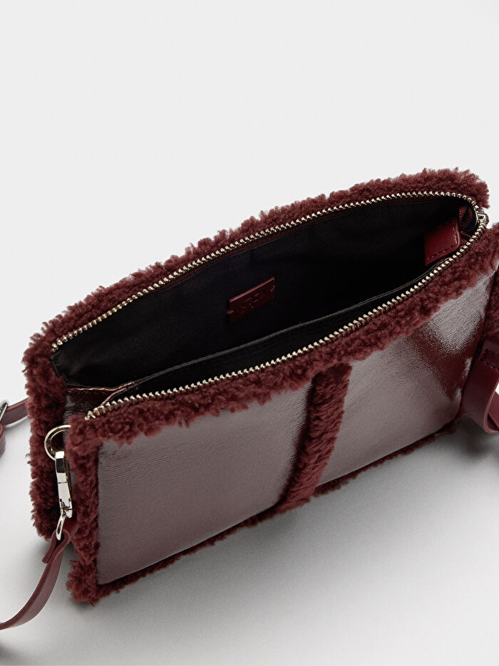 Kürk Efekt Kenarlı Çapraz Çanta