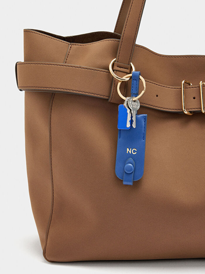 Kemer Detaylı ve Charm'lı Shopper Çanta