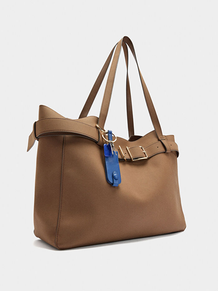 Kemer Detaylı ve Charm'lı Shopper Çanta