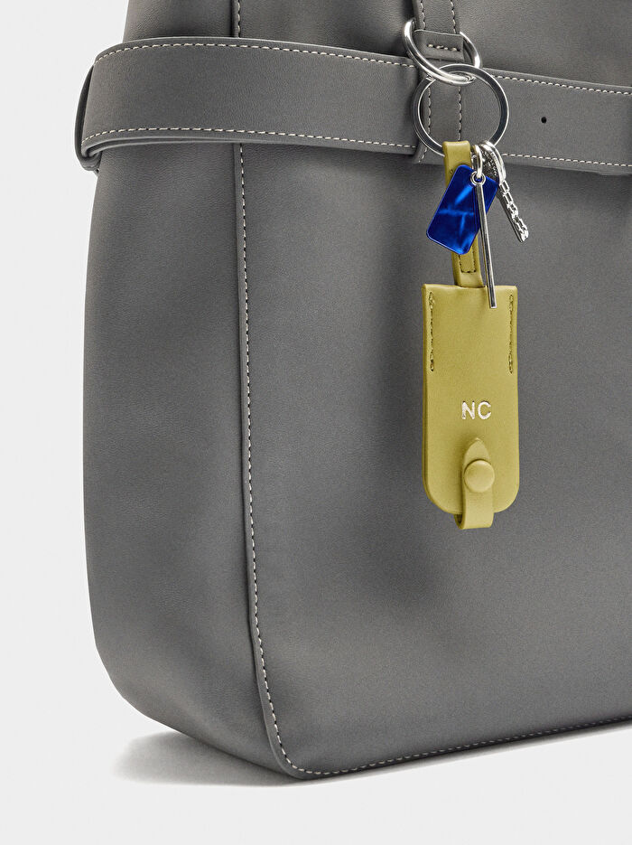 Kemer Detaylı ve Charm'lı Shopper Çanta