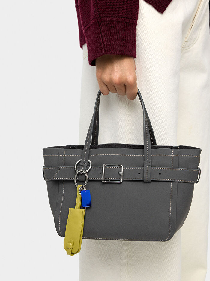 Charm'lı Tote Çanta