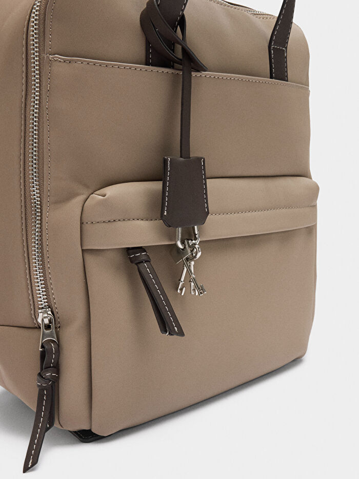 Teknik Kumaş Sırt Çantası