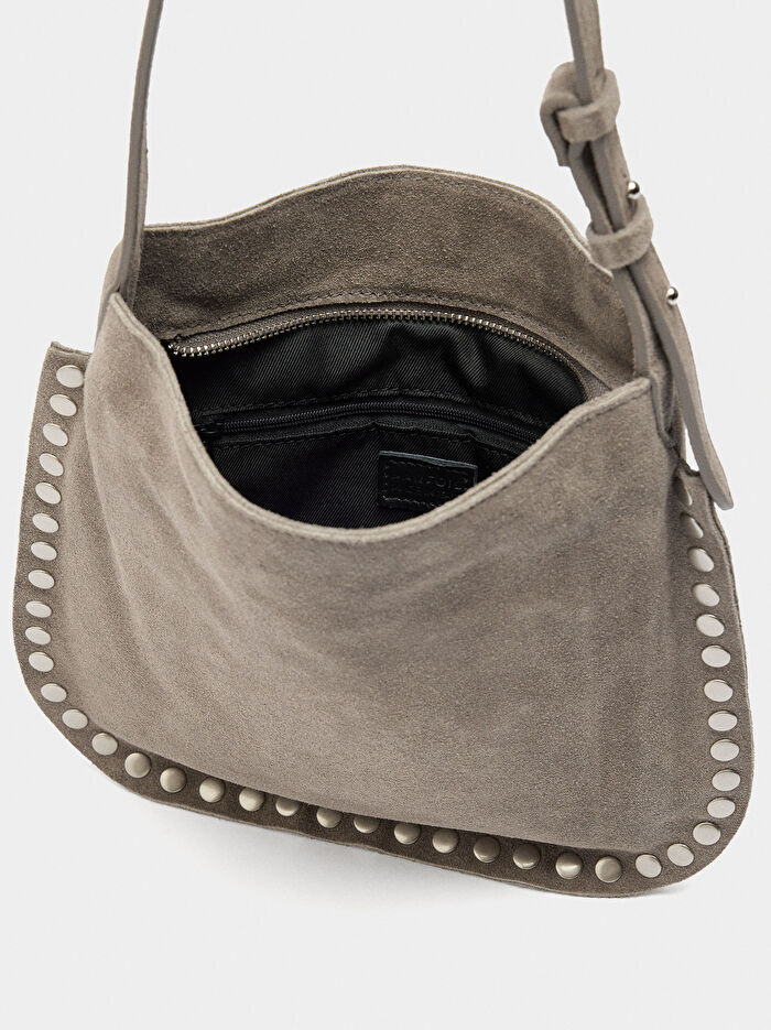 Zımba Detaylı Süet Deri Çapraz Askılı Çanta