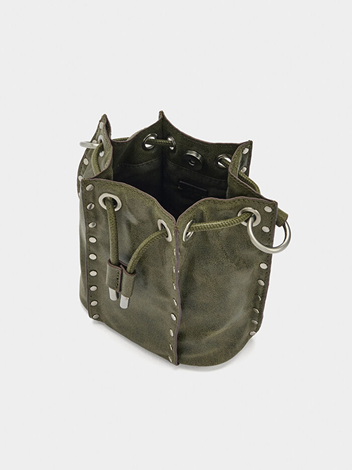 Zımba Detaylı Bucket Çanta