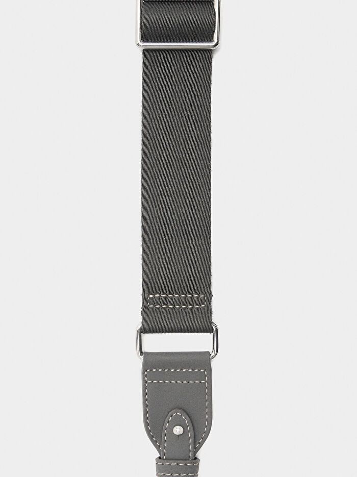 Kapaklı Oval Çapraz Çanta