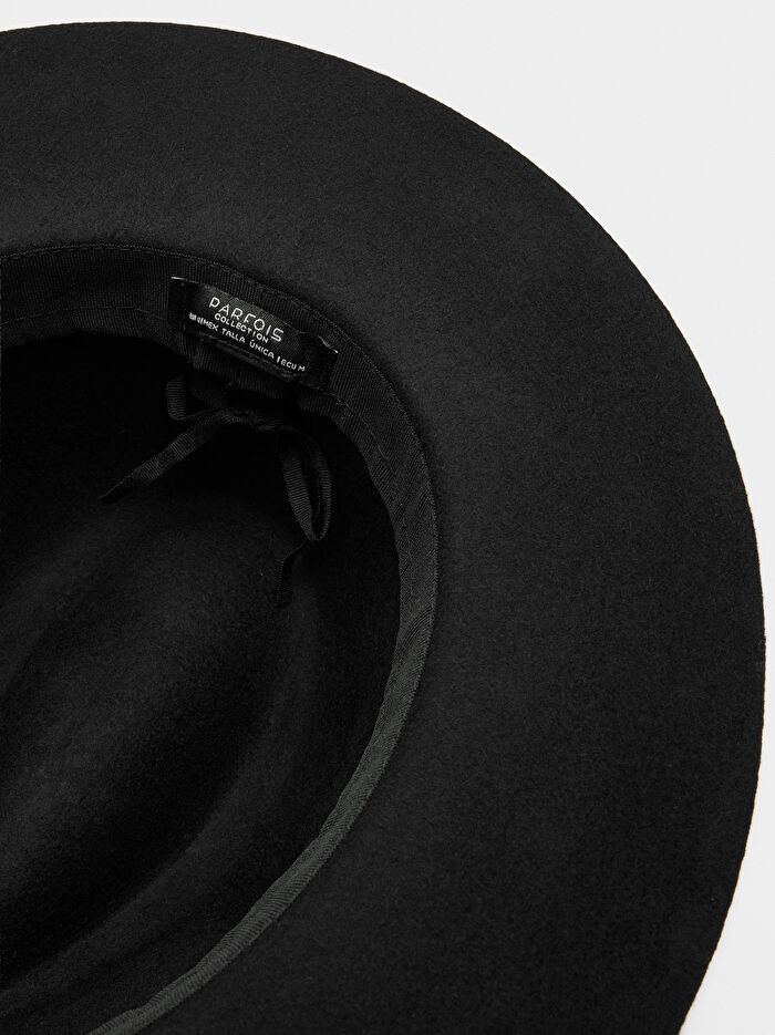 Şeritli Yün Şapka