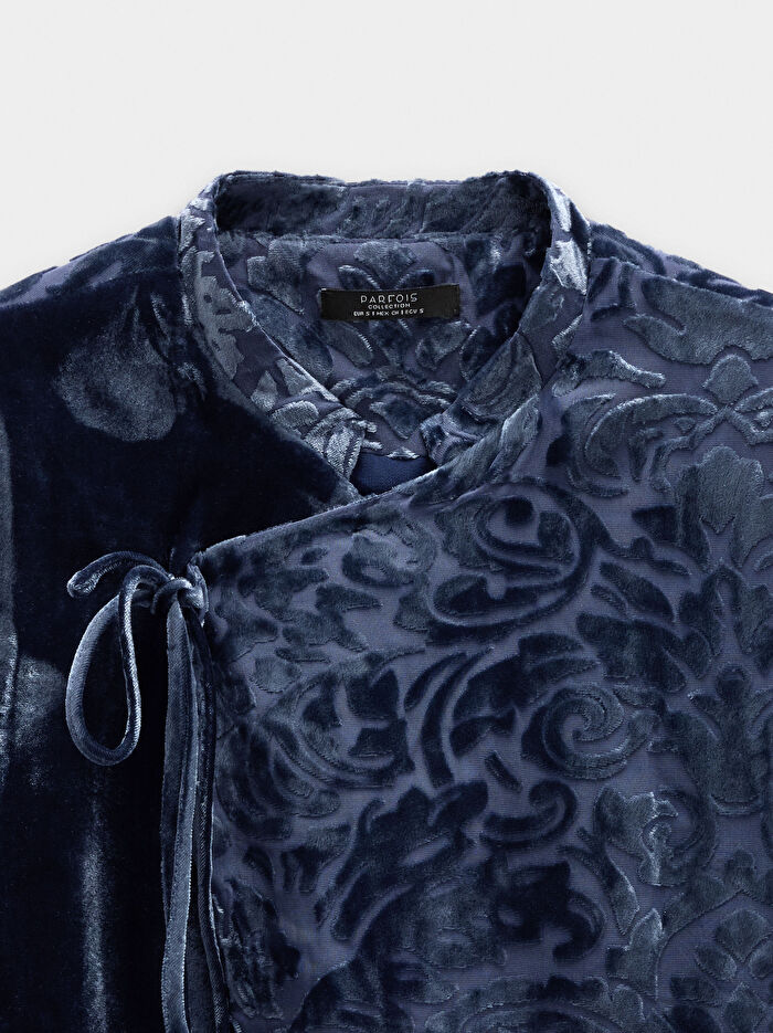 Çapraz Kesimli Jakarlı Üst