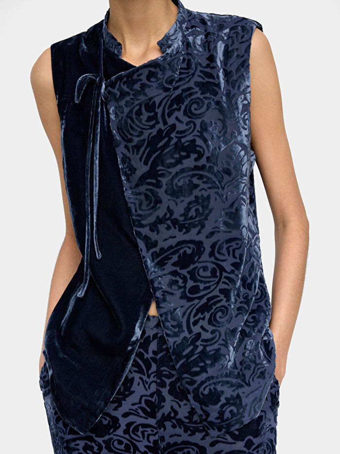 Yarı Transparan Jakarlı Pantolon