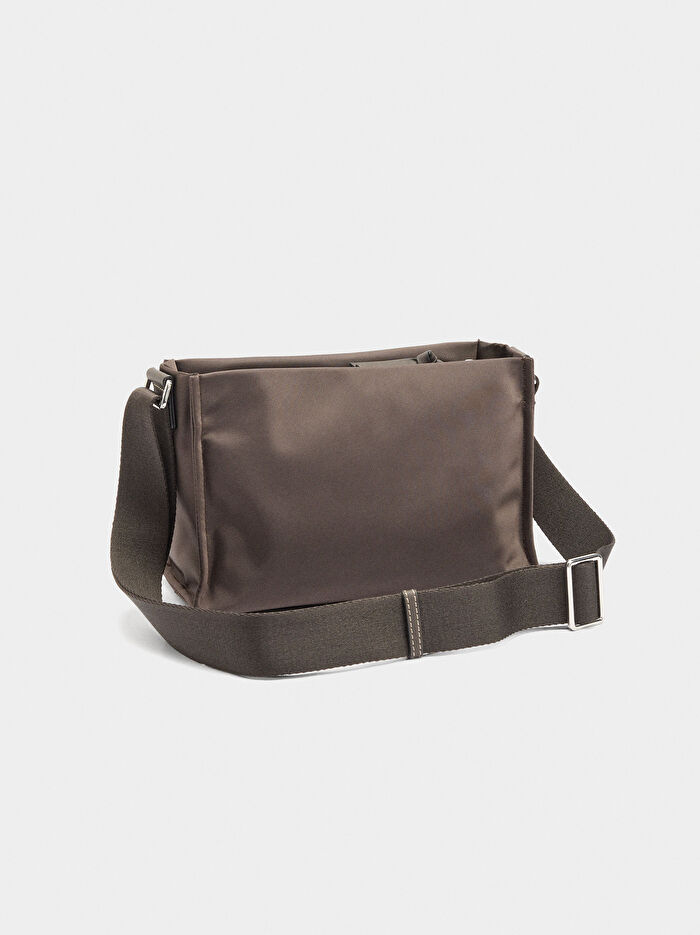 Teknik Kumaş Çapraz Askılı Çanta M