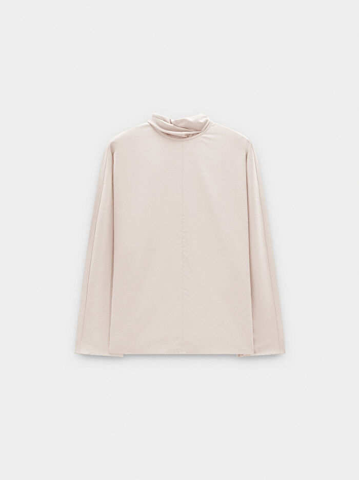 Yüksek Yakalı Saten Bluz