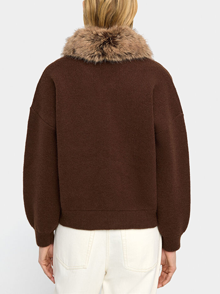 Suni Kürk Yakalı Örme Hırka