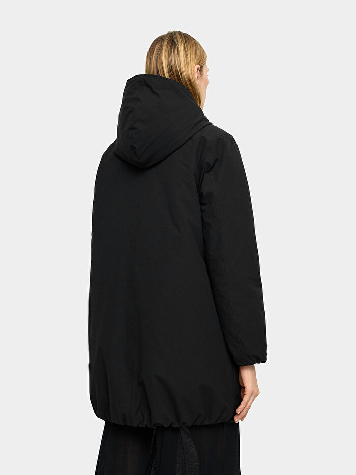 Kapüşonlu Dolgulu Mont