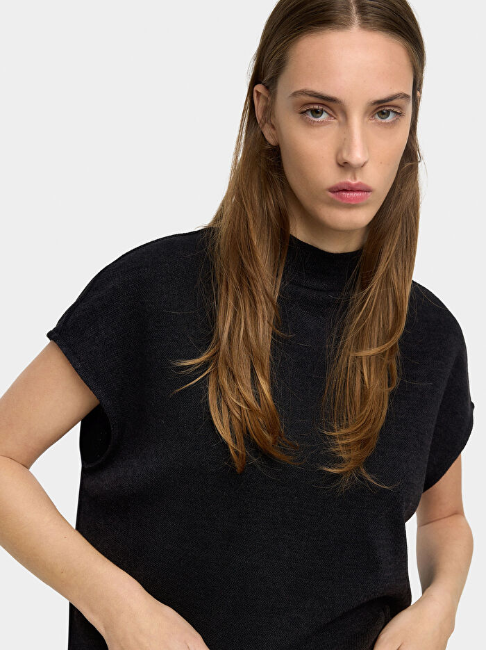 Yanları Detaylı Üst