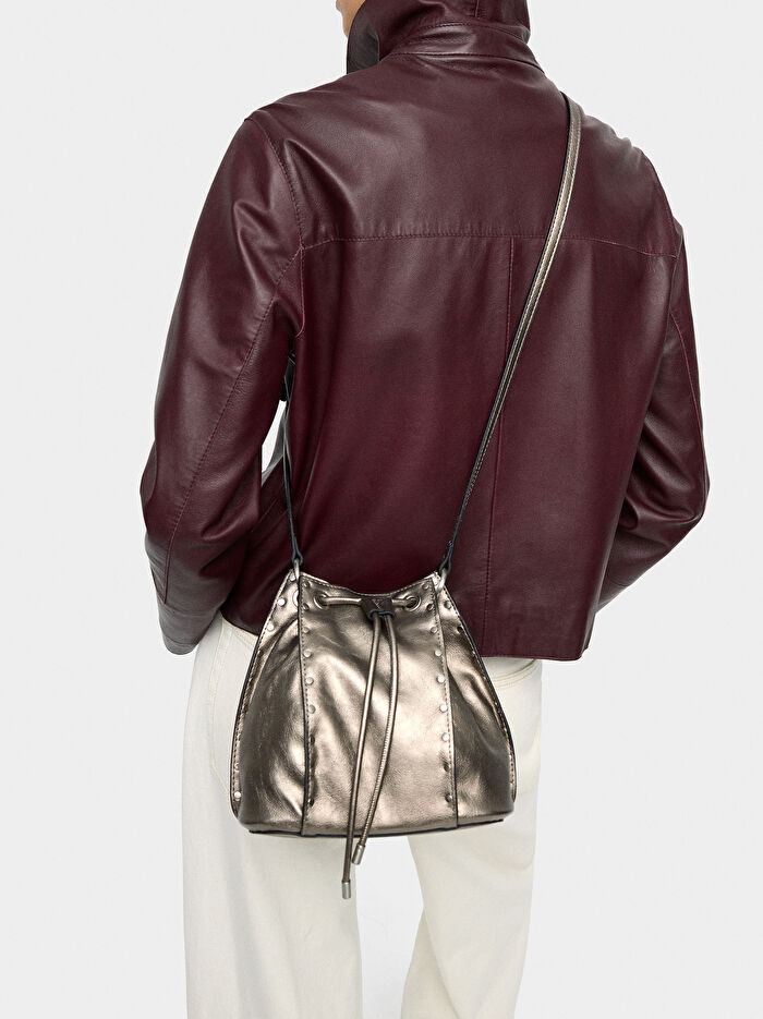 Zımba Detaylı Bucket Çanta