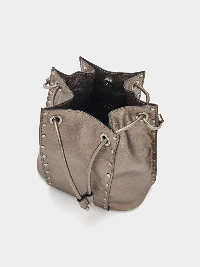 Zımba Detaylı Bucket Çanta