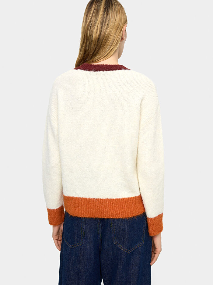 Kontrast Kenarlı Örme Kazak