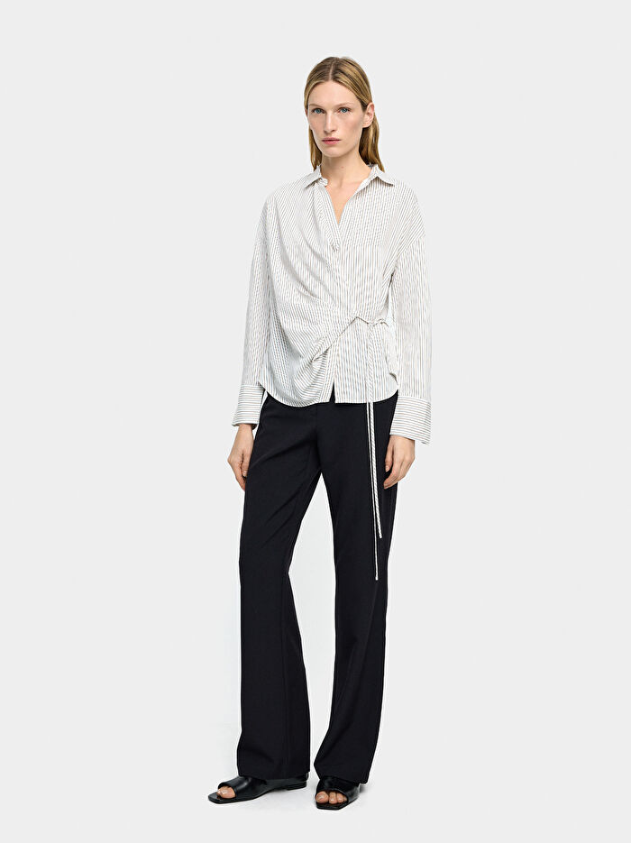 Drape Detaylı Çizgili Gömlek