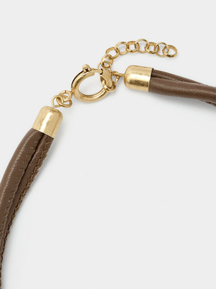 Kordonlu Kısa Zincir Kolye