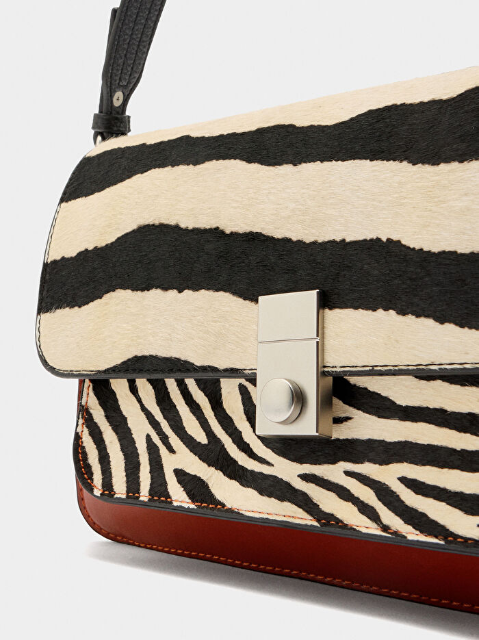 Deri Detaylı Omuz Çantası