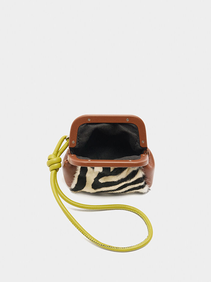 Deri Görünümlü Omuz Askılı 13 İnç Laptop Çantası