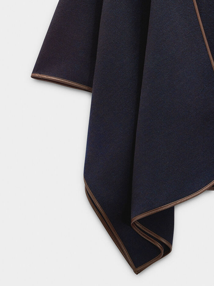 Dikiş Detaylı Örme Panço