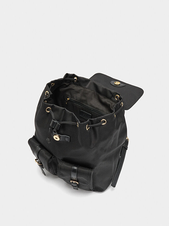 Charm'lı Teknik Kumaş Sırt Çantası