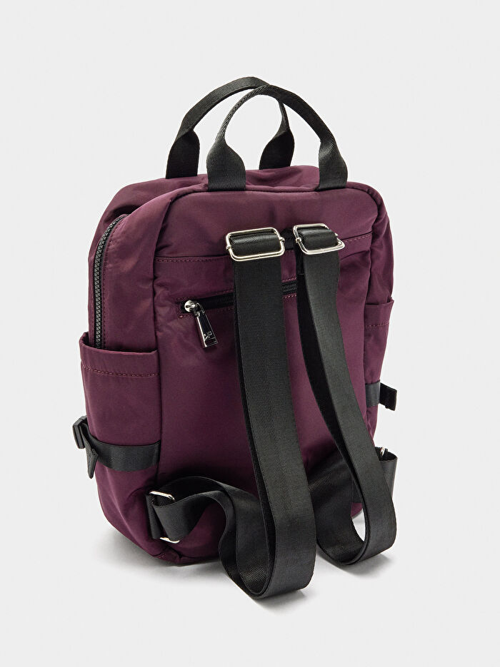 Charm'lı Teknik Kumaş Sırt Çantası