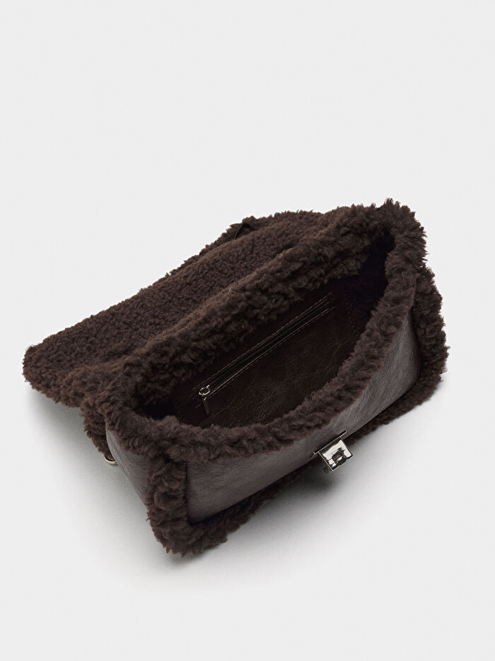 Kenarları Kürk Efektli Parti Çantası