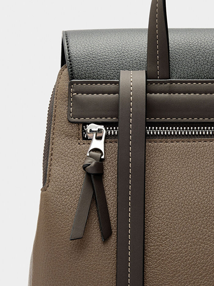 Kapaklı Renk Bloklu Sırt Çantası