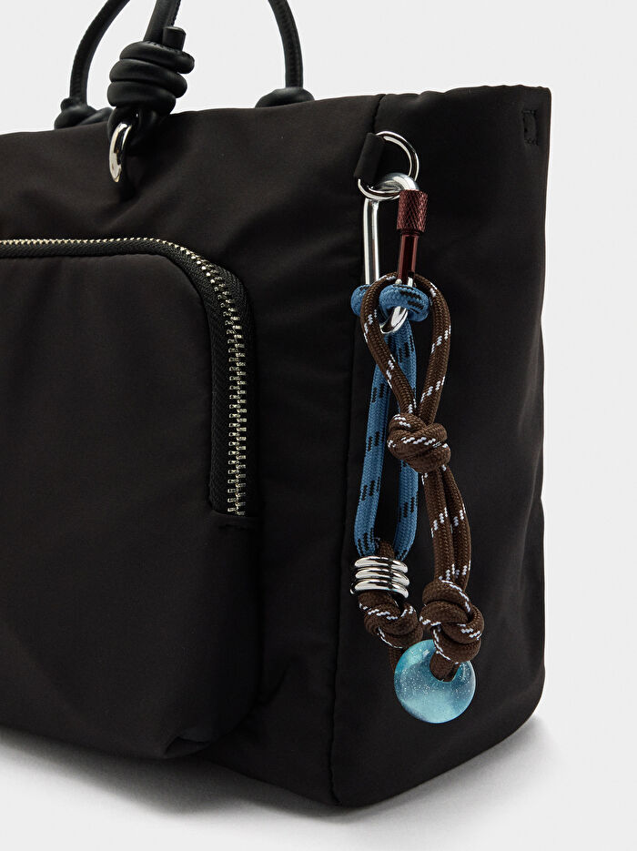 Charmlı Teknik Kumaş Tote Çanta