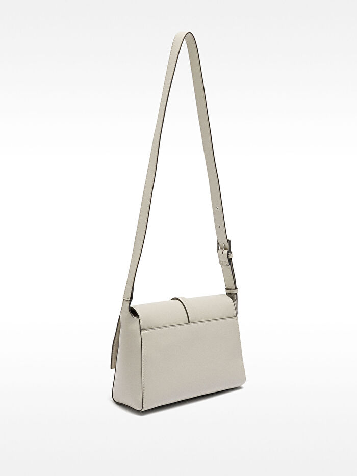 Mıknatıslı Kapaklı Çapraz Çanta