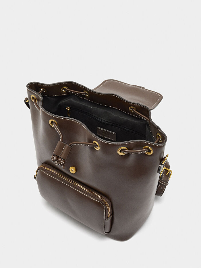 Çapraz Askı Detaylı Sırt Çantası