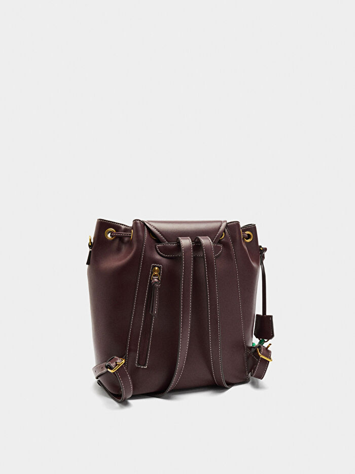 Çapraz Askı Detaylı Sırt Çantası