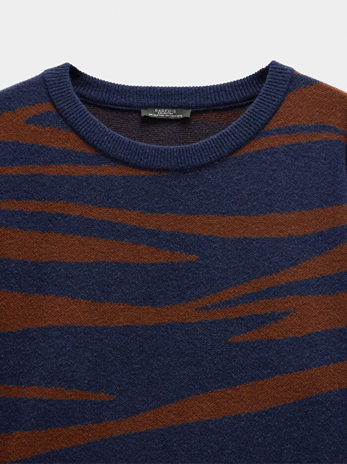 Jakarlı Örme Elbise